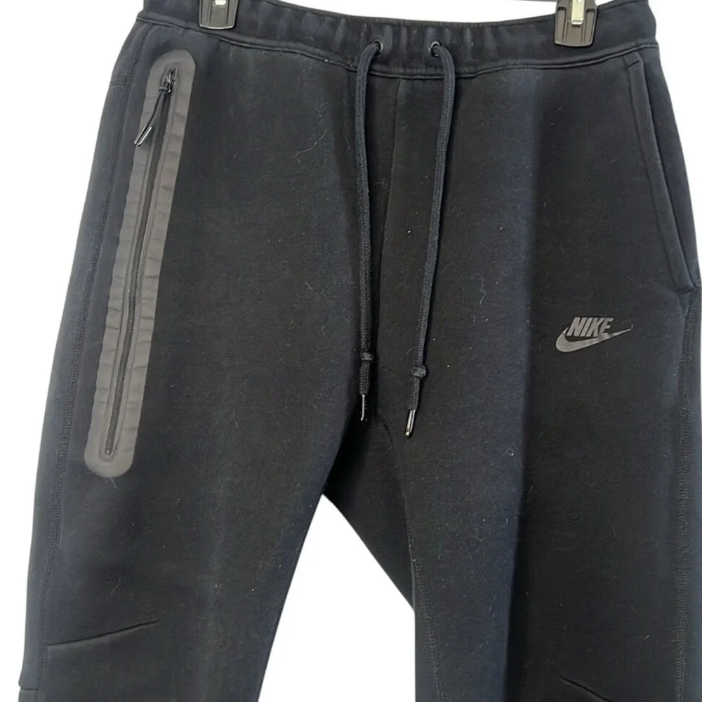 Nike Men's Black Tech Fleece Slim Fit Jogger Sweatpants‎ Zipper Pocket Medium